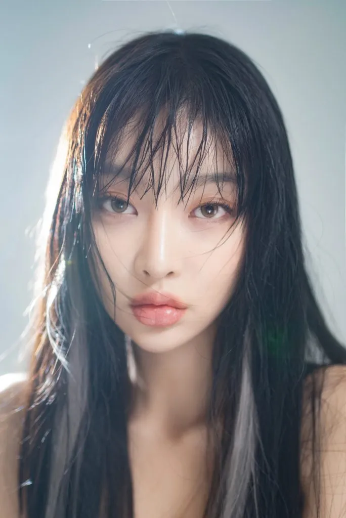 인플루언서, 유튜버, 모델인 김새은의 대표 이미지