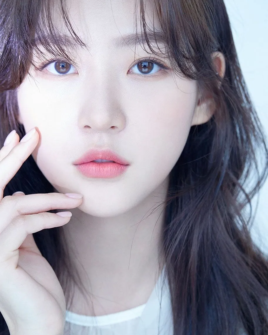 배우인 김새론의 대표 이미지