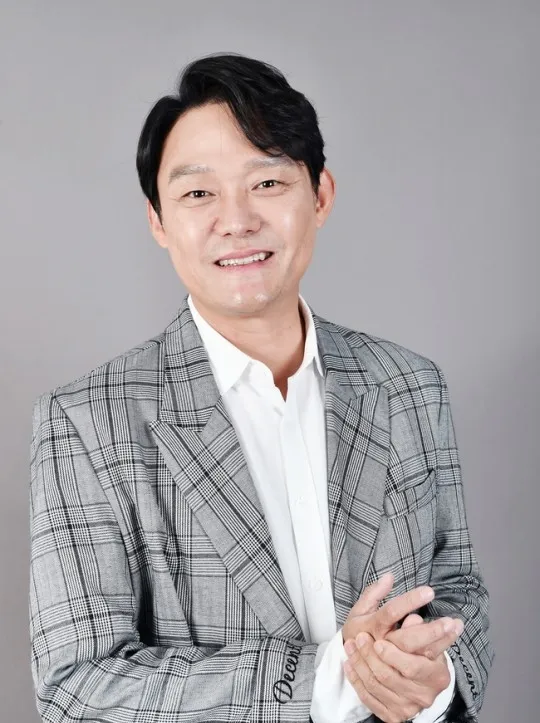 배우인 남성진의 대표 이미지