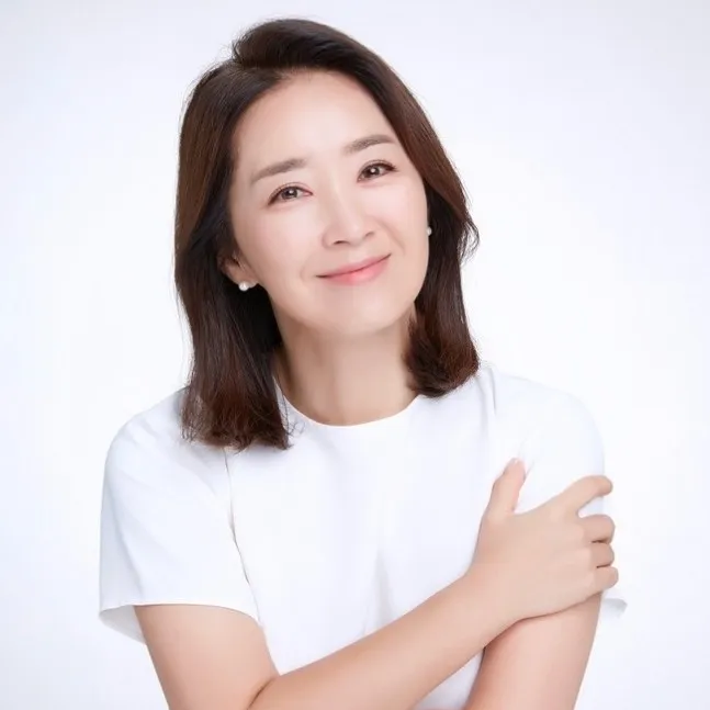 탤런트, 영화배우인 윤유선의 대표 이미지