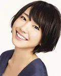 영화배우, 모델인 아라가키 유이의 대표 이미지