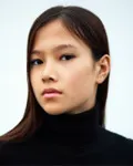 영화배우, 모델인 쿠사카리 마유의 대표 이미지