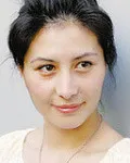 영화배우인 조시 호의 대표 이미지