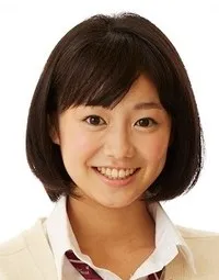 영화배우인 타카다 카호의 대표 이미지