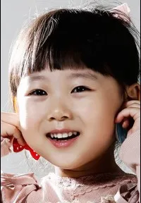 탤런트인 김하유의 대표 이미지