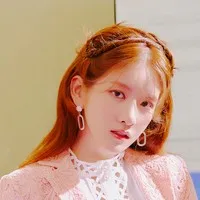 가수, 탤런트인 엑시의 대표 이미지