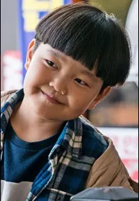 영화배우인 강민준의 대표 이미지