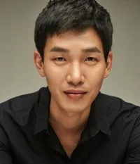 영화배우인 김도윤의 대표 이미지