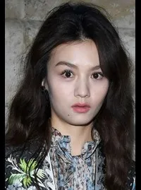 영화배우, 모델인 춘하의 대표 이미지