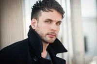 영화배우인 데미안 소멀래드의 대표 이미지