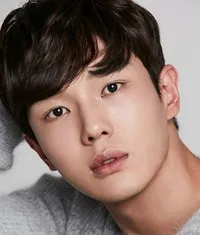 영화배우인 김현의 대표 이미지