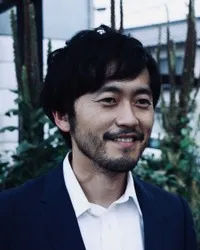 영화배우인 강윤수의 대표 이미지