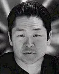 영사기사인 사이먼 리의 대표 이미지