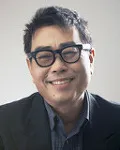영화감독인 여균동의 대표 이미지