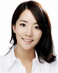 통역가, (전직)아나운서인 이윤진의 대표 이미지