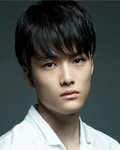 영화배우인 이리에 진기의 대표 이미지