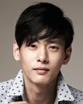 영화배우인 테오의 대표 이미지