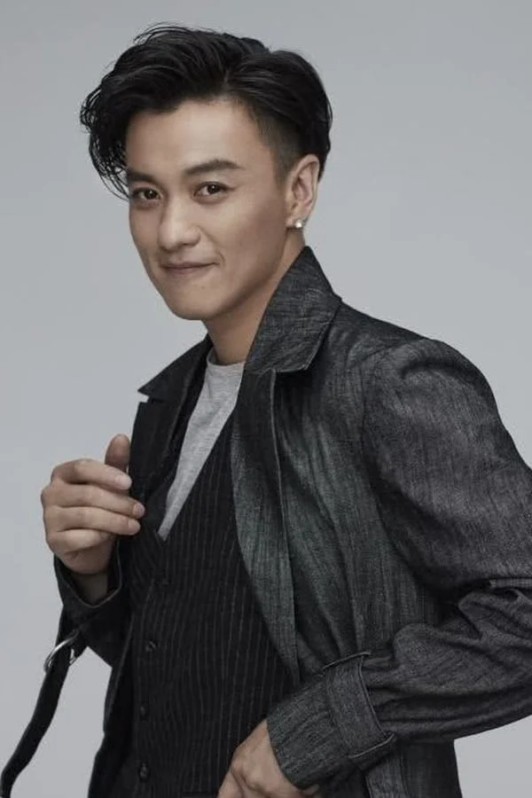 영화배우인 주일위의 대표 이미지